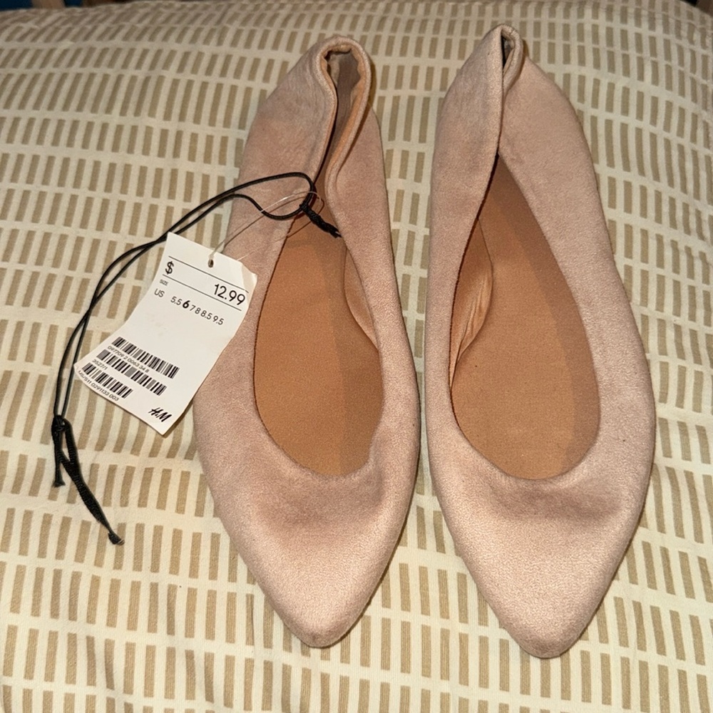H&M Faux Suede flats NWT